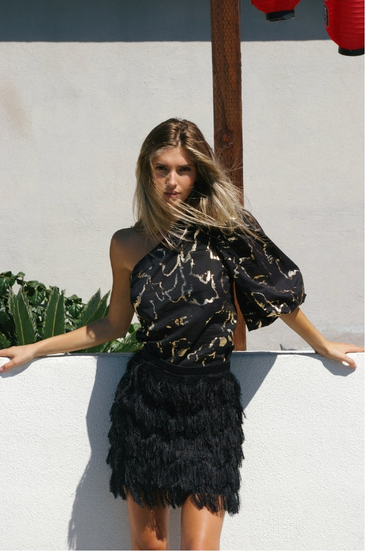 SAVANAH Bold Gold One-Shoulder Top